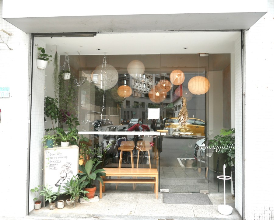 大安區甜點咖啡廳｜果果Guoguo，隱藏在大安站巷弄之中的手作甜點店，千層蛋糕，水果蛋糕好吃！ @瑪姬幸福過日子