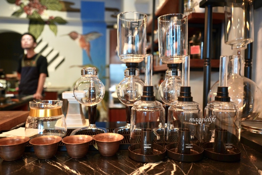 大安區咖啡｜RUFOUS COFFEE ROASTERS 2店，台北必喝咖啡，一定要來這家，是我認為全台北最好喝的康寶藍，咖啡迷必喝！ @瑪姬幸福過日子