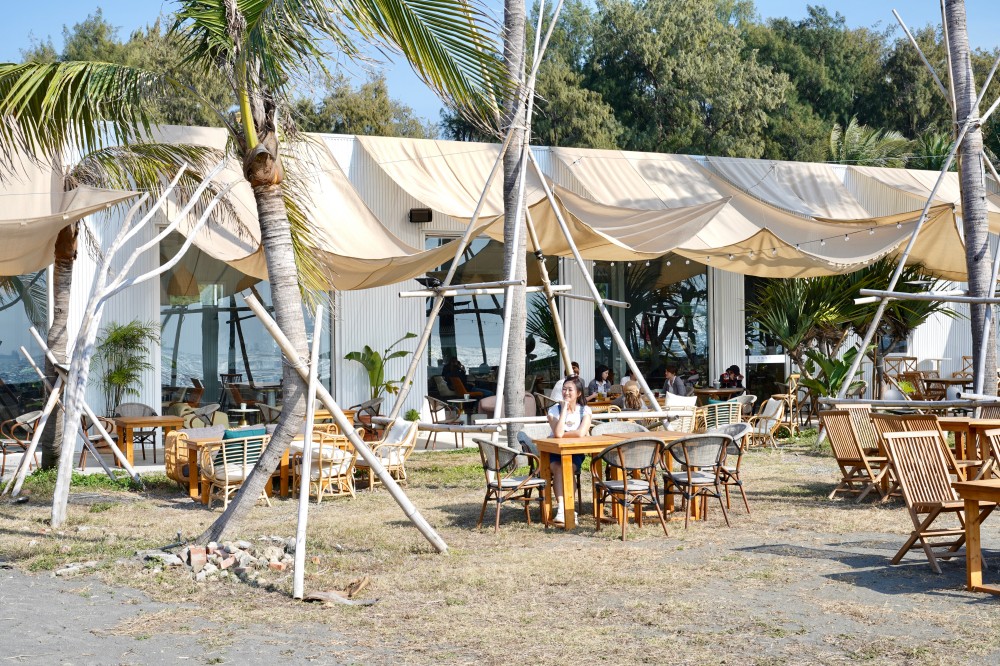 海之星沙灘俱樂部，旗津最美的海景異國風餐廳，秒到泰國沙灘超療癒，面海第一排就在旗津海珍珠旁邊，菜單 @瑪姬幸福過日子