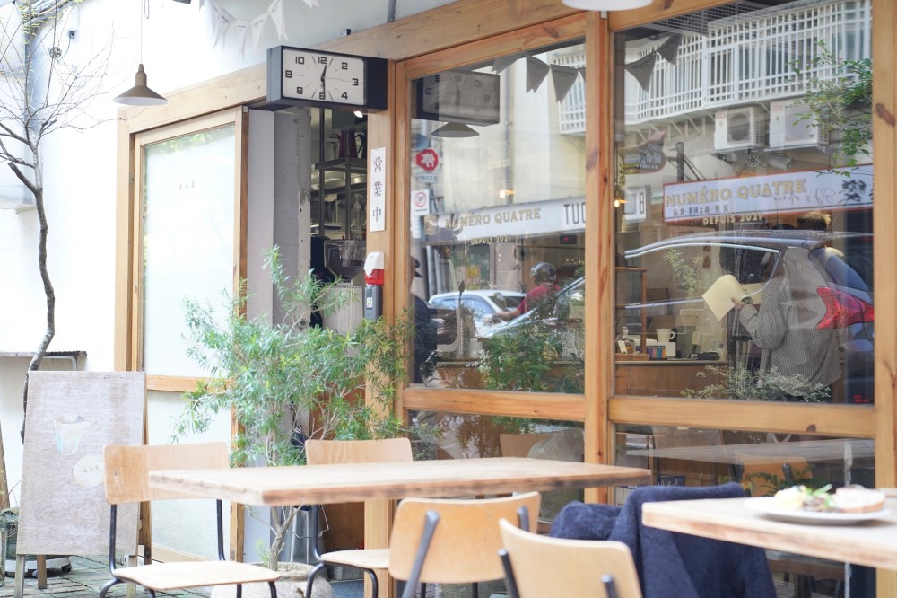 NUMÉRO QUATRE|信義區松菸旁一秒到法國街頭咖啡廳，享受法式早午餐悠閒下午茶 @瑪姬幸福過日子