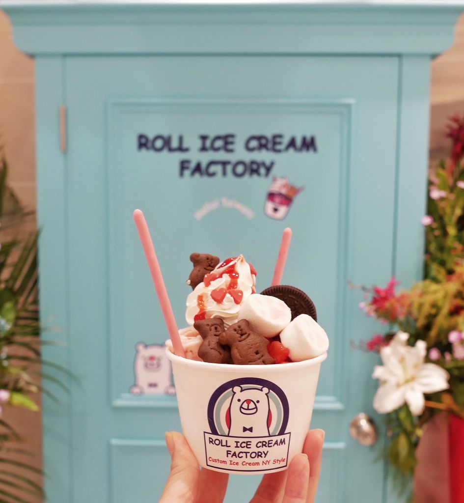 【微風南山美食】Roll Ice Cream Factory海外首店進駐信義區微風南山 , 日本超夢幻人氣捲捲冰,Atre3F,市政府站＠瑪姬幸福過日子 @瑪姬幸福過日子