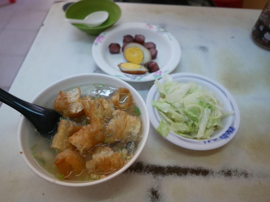 台南悅津鹹粥，24小時營業的鹹粥，台南西門圓環美食，在地人推薦 @瑪姬幸福過日子